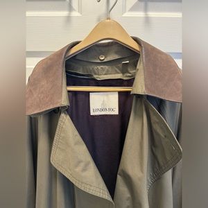 Iconic London Fog Men’s All-Weather Trench coat 42L